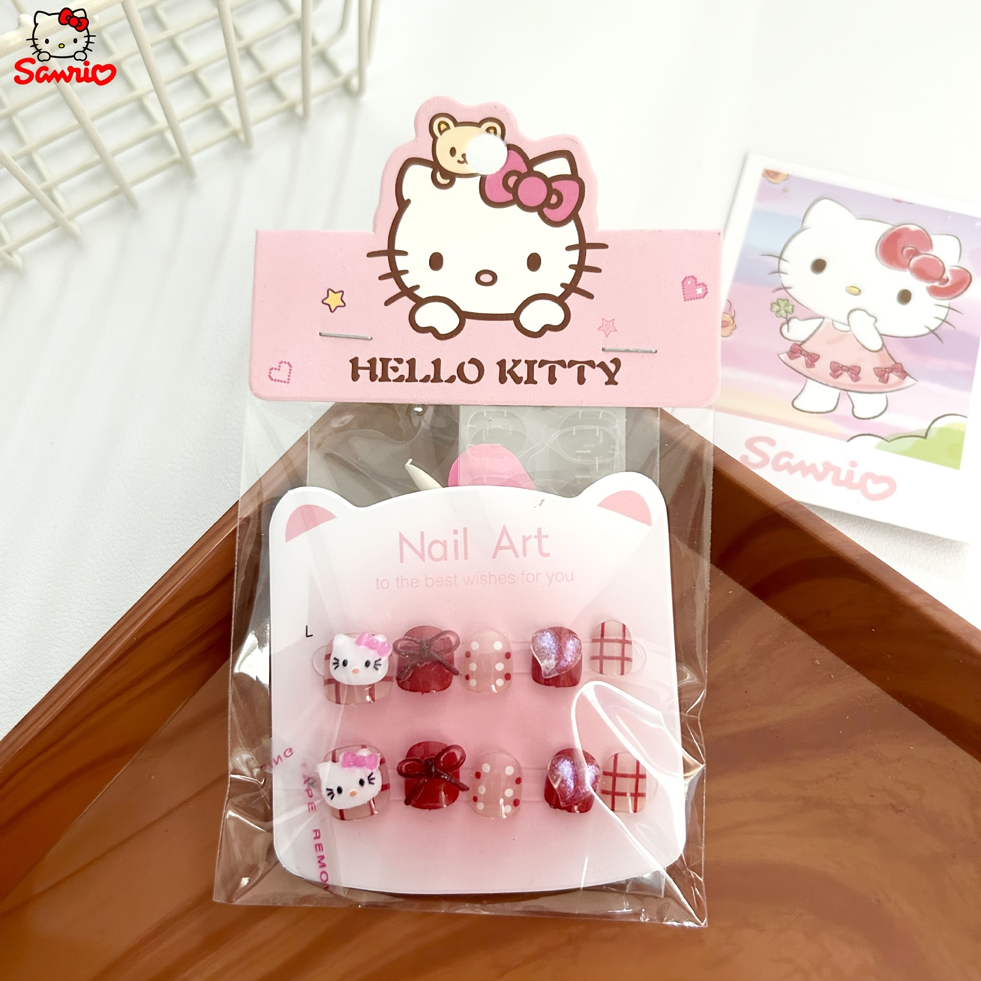 E-shop Sanrio Nagel-Set – Selbstklebende Nageldesigns, DIY Einweg-Nagelschmuck, für Geburtstage, Weihnachten und Valentinstags-Geschenke