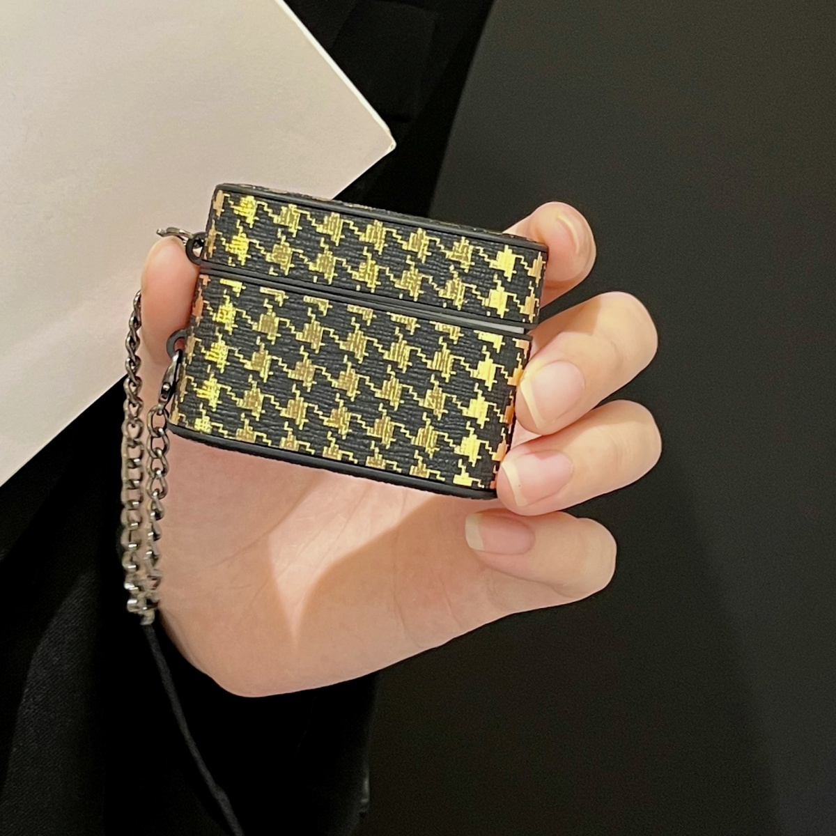 Silicone Square Earphone Case for AirPods 1/2/3/4/Pro/Pro2, Shockproof Protective Cover, Black/Bronze, Durable Earphone Pouch