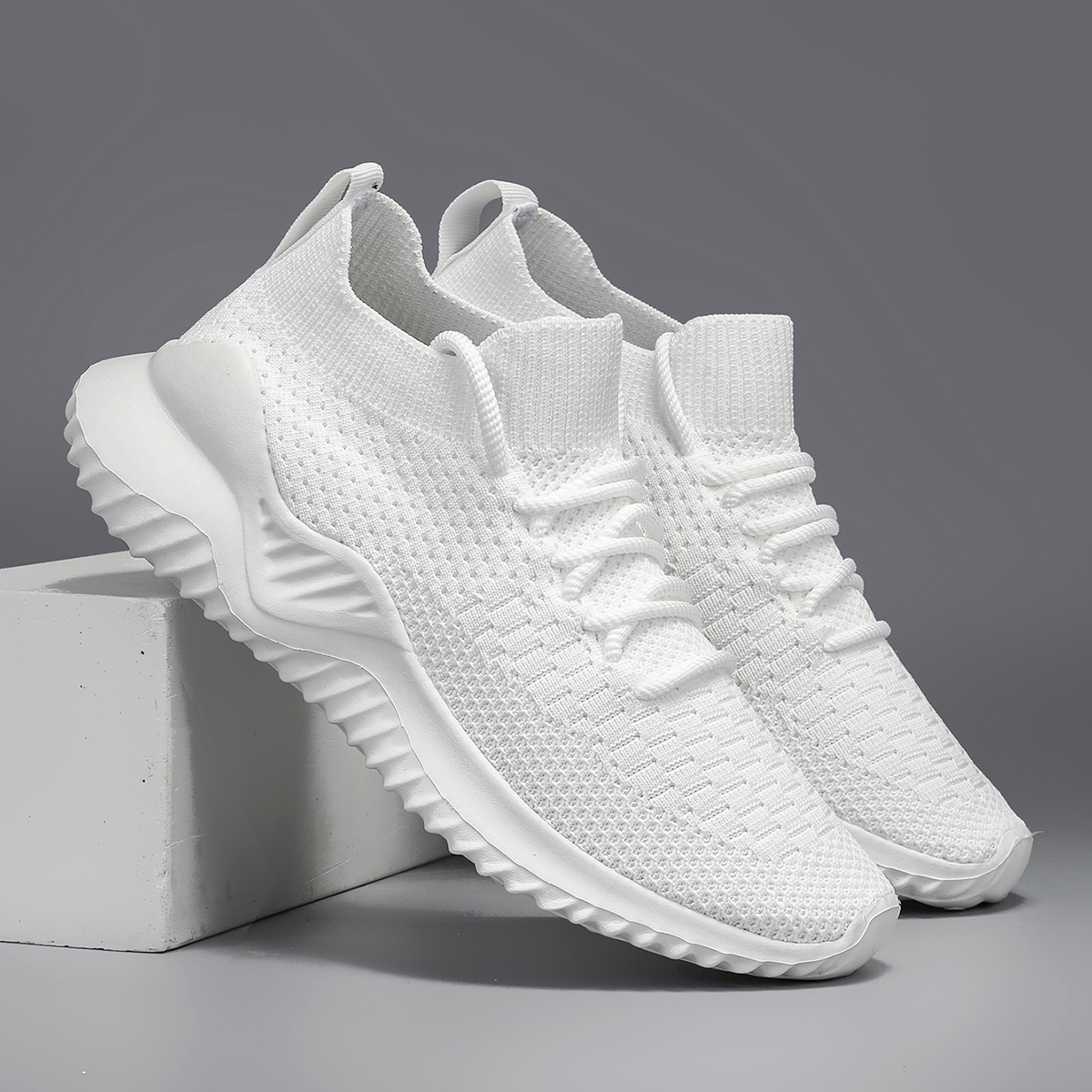 Men's Plus Wide Tread Running Shoes