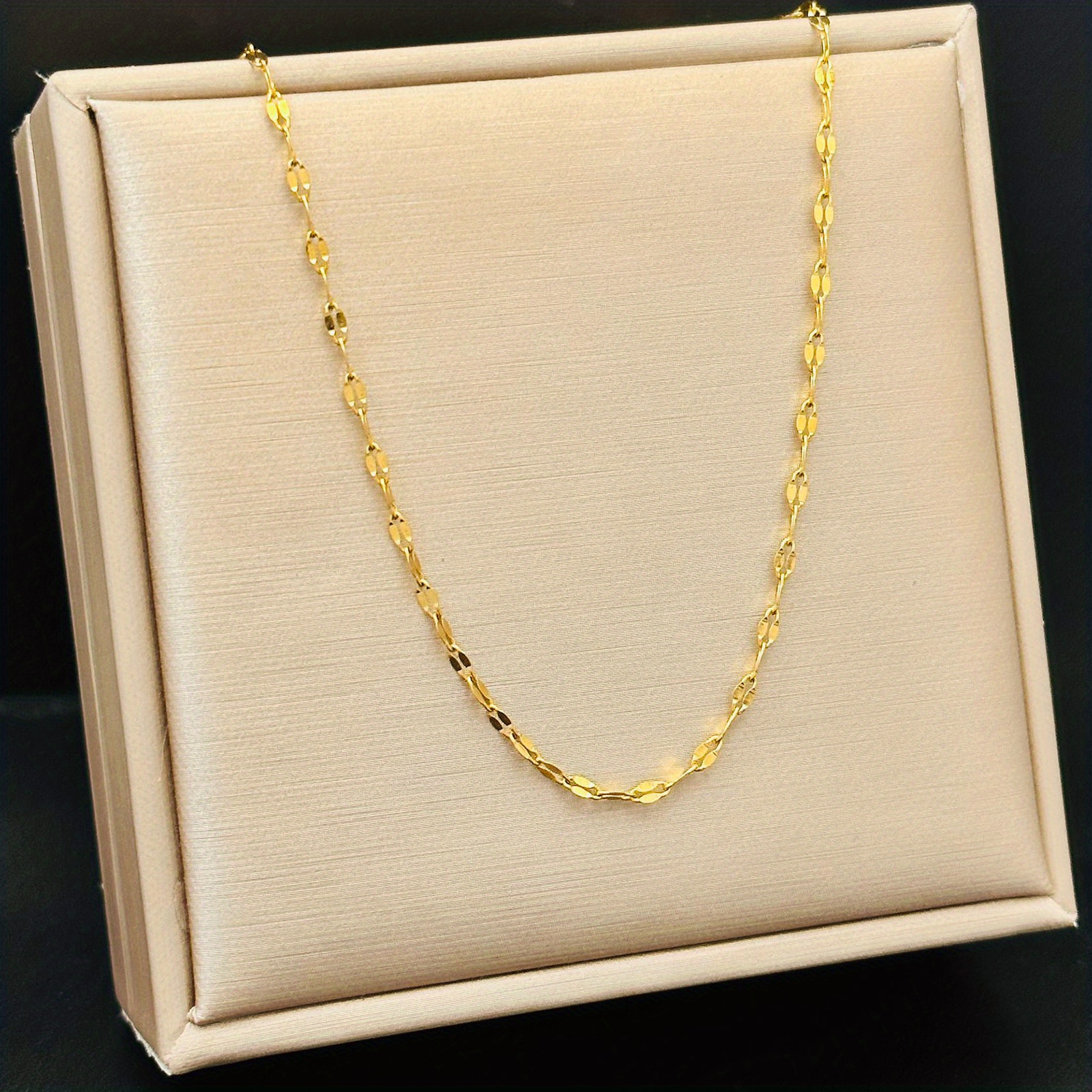 Minimalist 18K Golden Plated Stainless Steel Lip Necklace