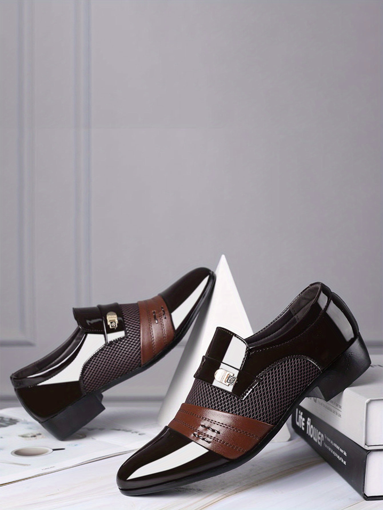 Business Casual Lace-Up Women'S Dress Shoes - Close Up