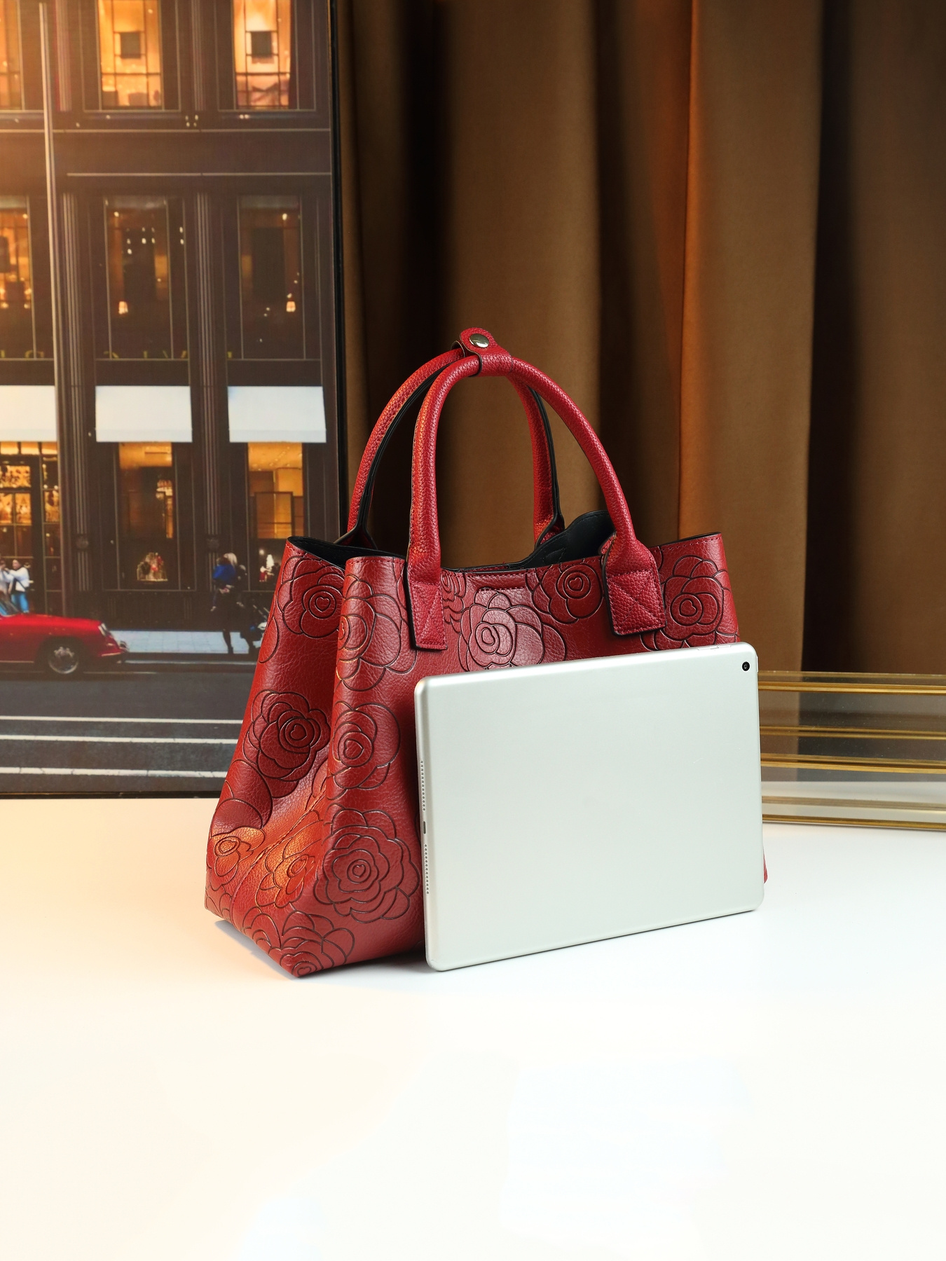 Model carrying bag by hand