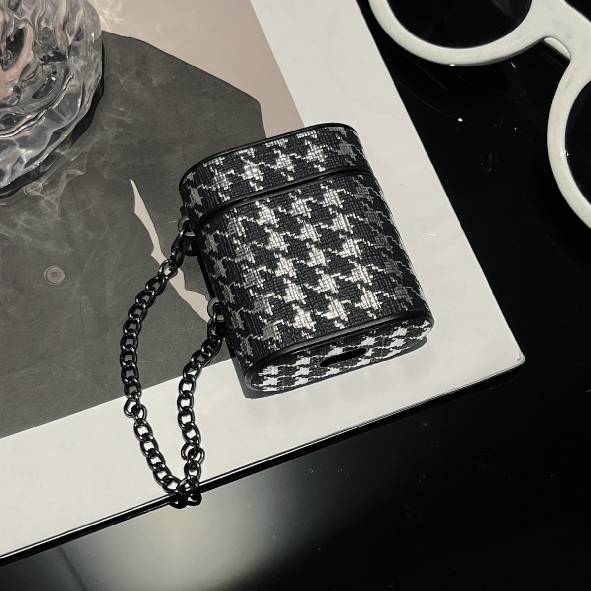 Silicone Square Earphone Case for AirPods 1/2/3/4/Pro/Pro2, Shockproof Protective Cover, Black/Bronze, Durable Earphone Pouch