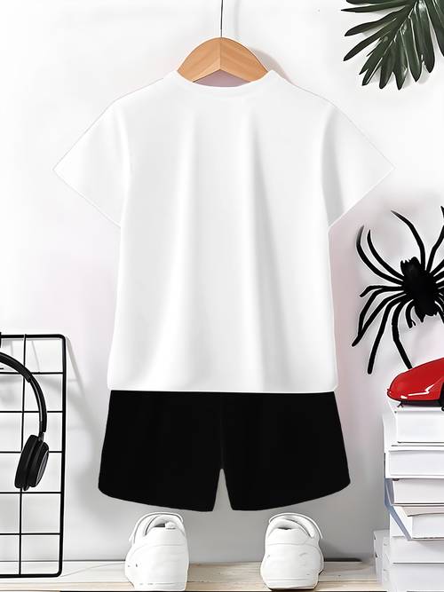conjunto de piezas para niño que una camiseta de manga corta y pantalones cortos, diseñado con una elegante impresión 3d. conjunto casual una camiseta con y pantalones cortos, ideal para actividades al aire libre.