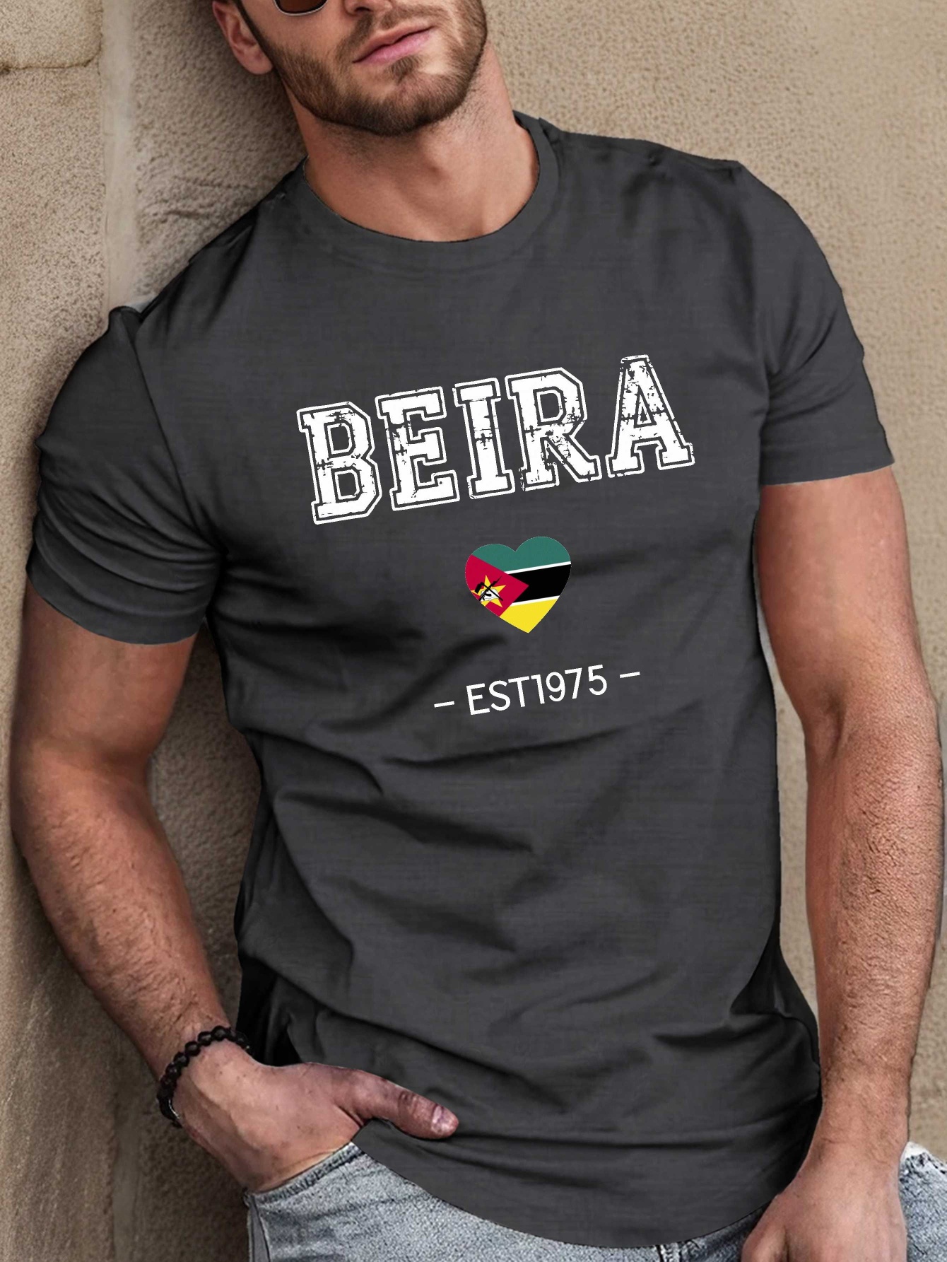 T-shirt com Estampa de Beira, Moçambique