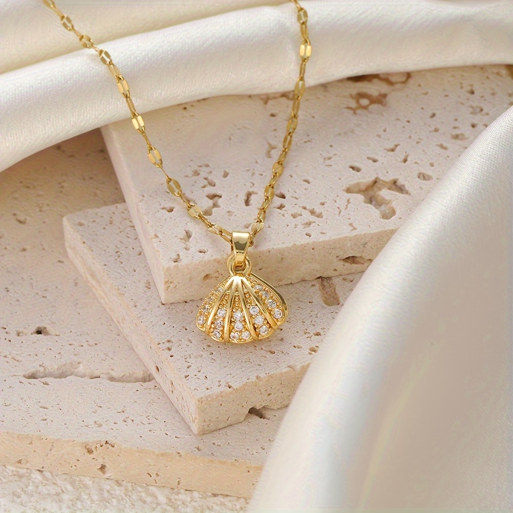 Elegant Shell Pendant Necklace for Women, Adjustable