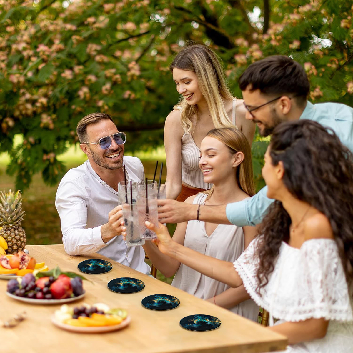 ensemble de 4 sous-verres circulaires en bois - design plat 2d, résistants à la chaleur, antidérapants et coussinets de table décoratifs adaptés à différents événements. idéal pour offrir en cadeau.