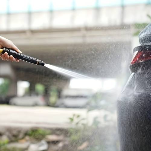 item picture high pressure car wash gun portable durable plastic water gun with adjustable nozzle ideal for cars and motorcycles multi functional sprayer featuring ergonomic handle and metal connector