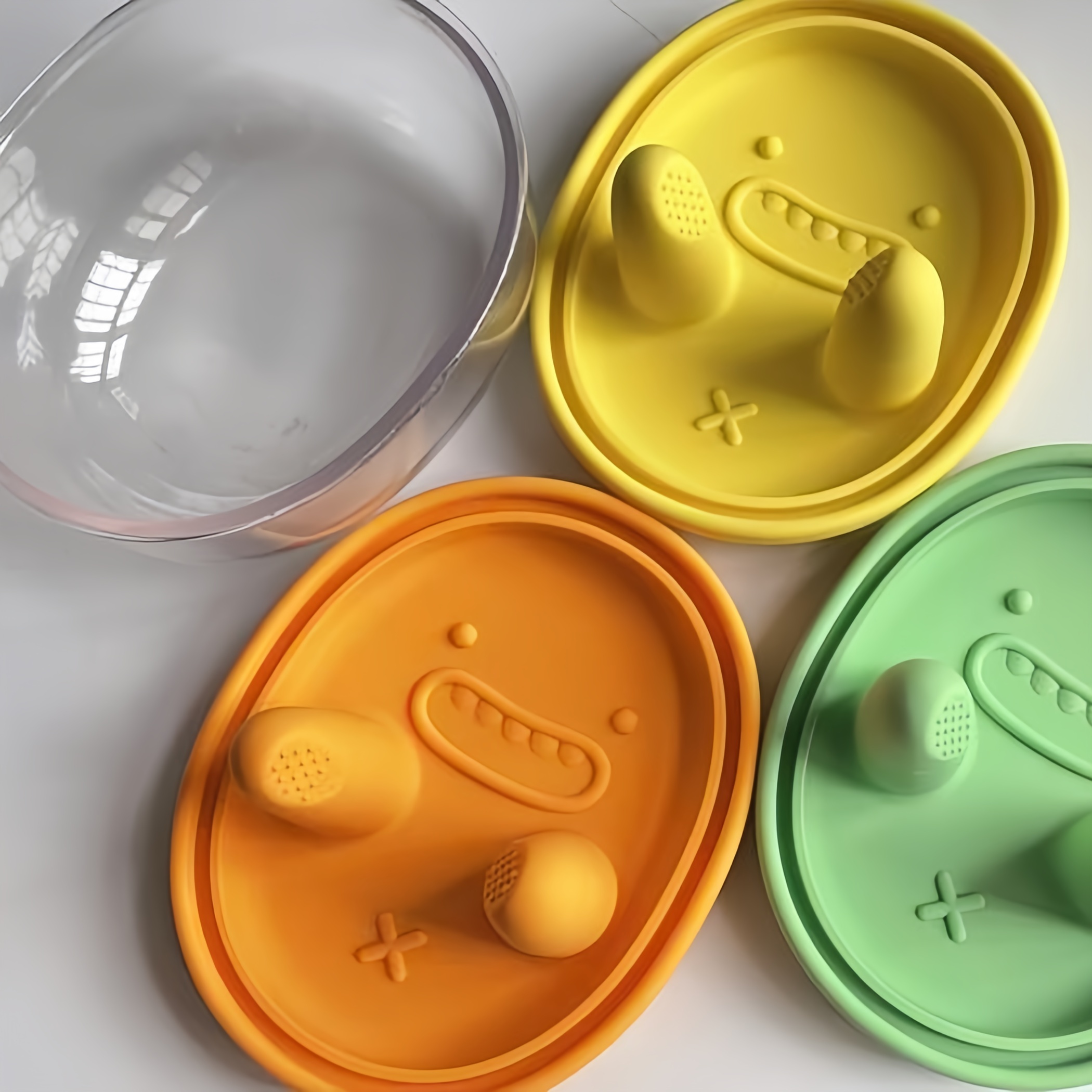 双支便携式卫生零食饼干盒（含一次性硅胶指套）——防污盖设计，适用于旅行、野餐、聚会——塑料/硅胶零食容器 商品详情 4