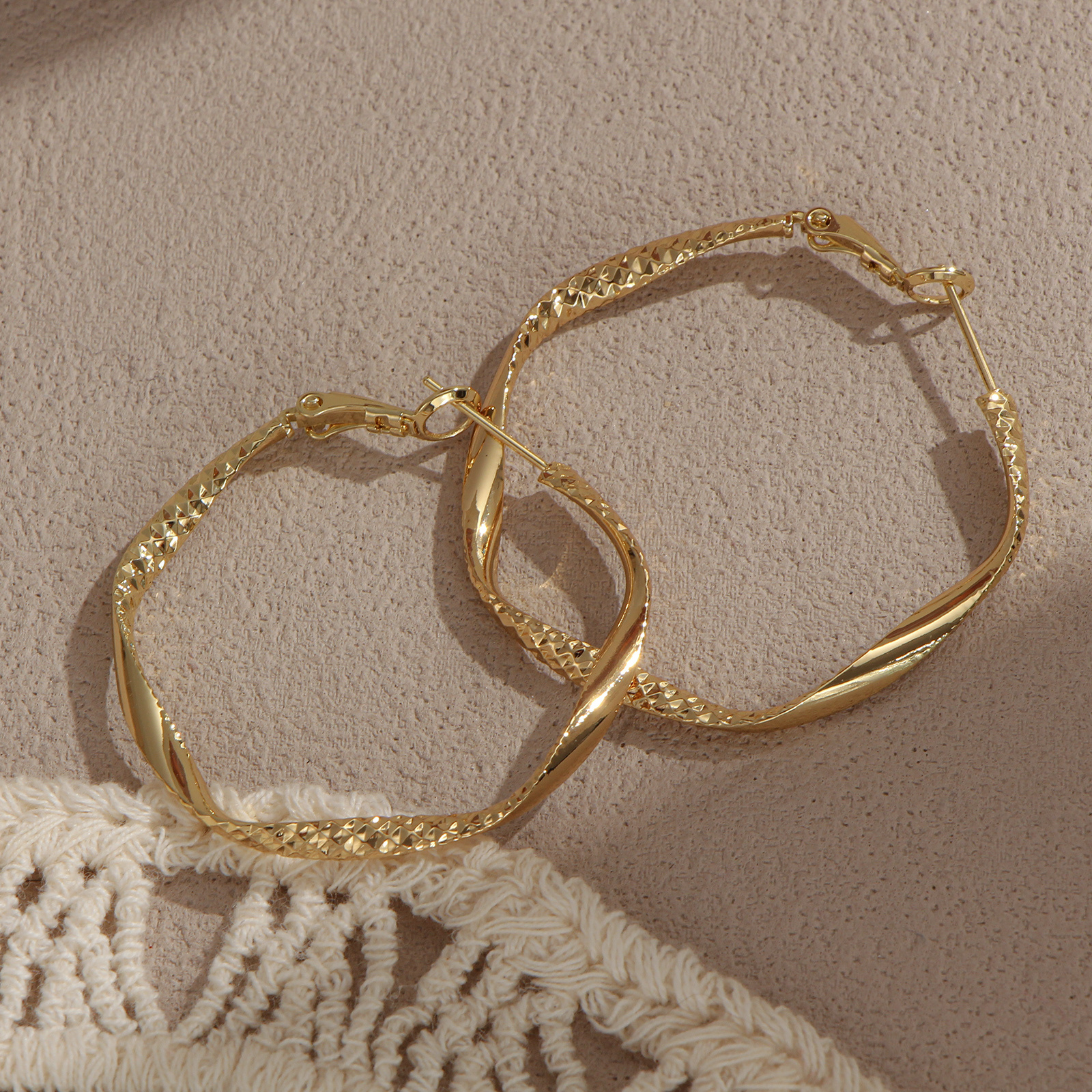 Image of 1 Pair Copper Twisted Rhombus Texture Large Hoop Earrings Minimalist Fashion Golden Color Earrings For Women Women' S Earrings Earrings Gift Fashion Style Copper Earrings