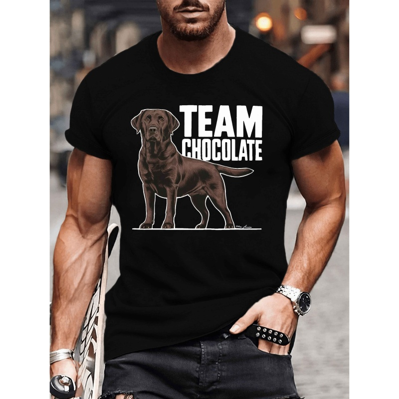 

1pc Men's Casual Crew Neck T-shirt With Labrador "team Chocolate" Print, 100% Polyester Knit Fabric, Geometric Pattern, Regular Fit For Summer