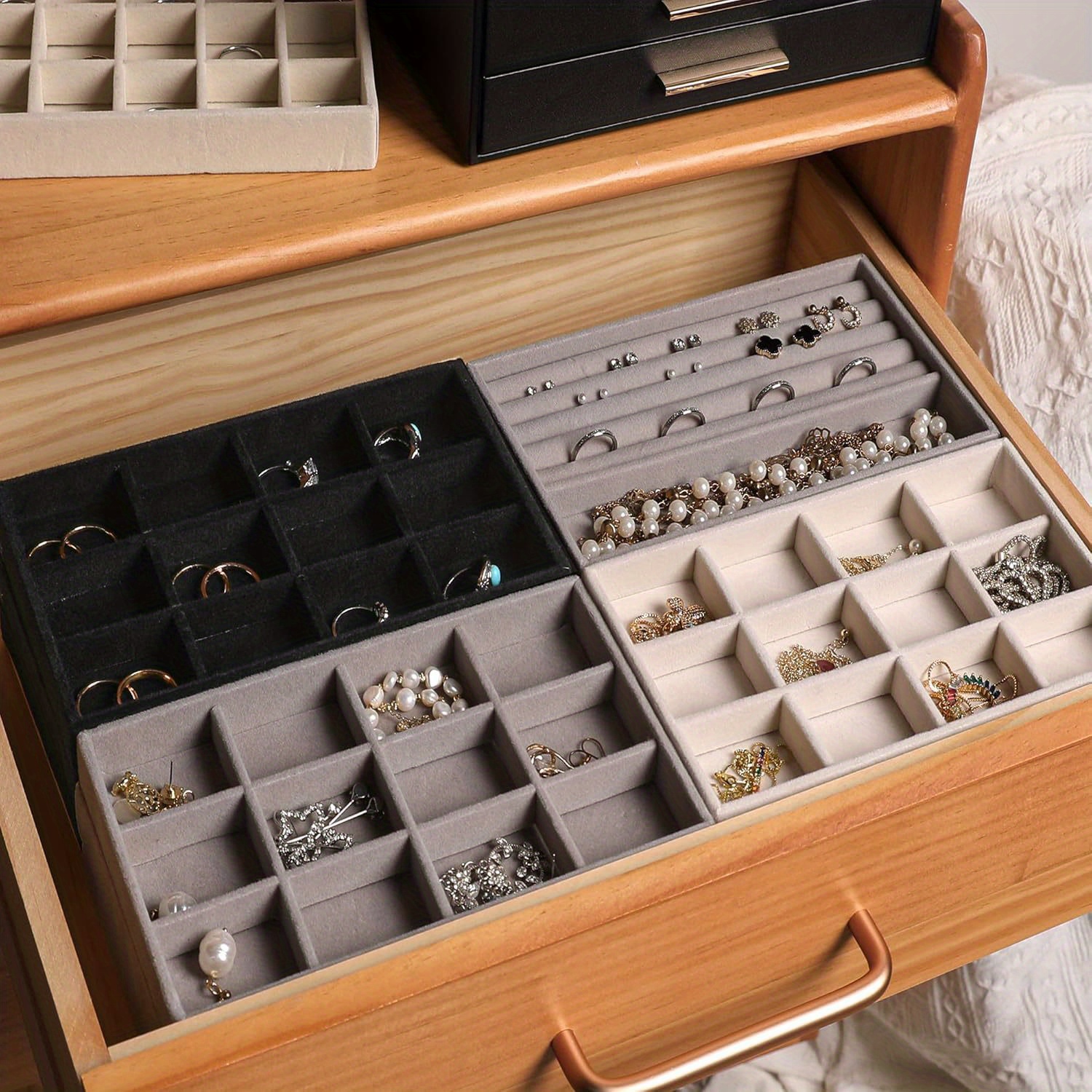6pcs Stackable Velvet Jewelry Organizer Tray Set