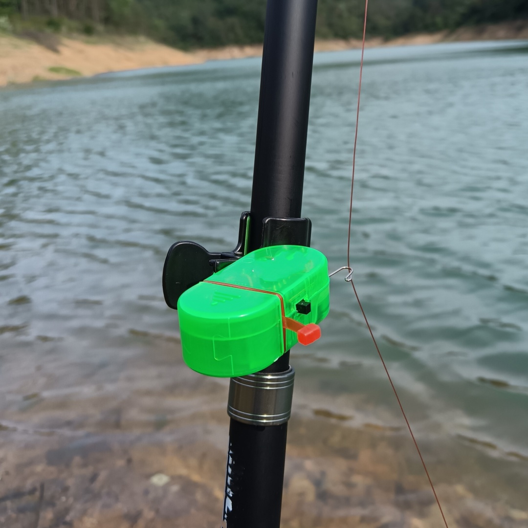 electronic fishing pole alarm TSV 4 x Bite with 10 Spare Batteries for Fish : Sports & Outdoors Wireless Fishing Bait Alarm Lixada