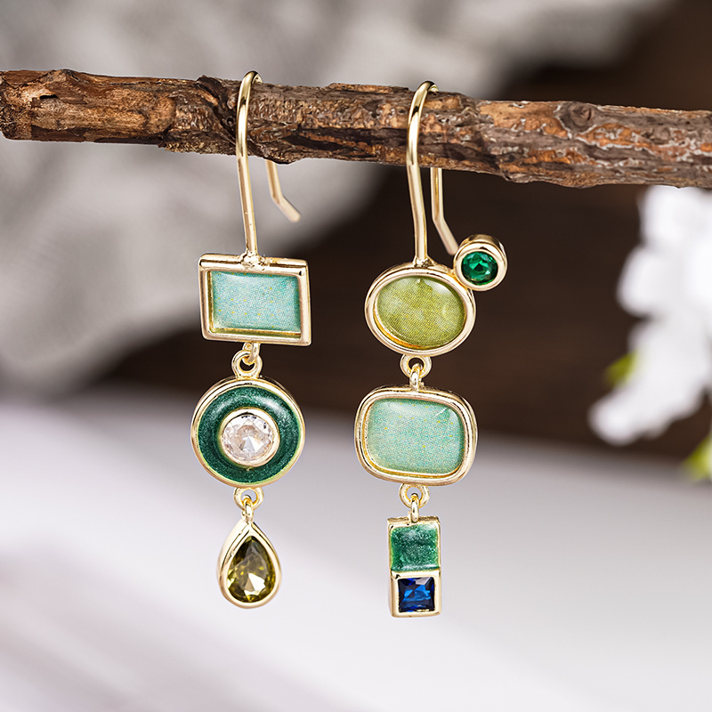 E-shop Ein Paar Vintage Bohemian Grüne Muster Drop Ohrringe für Damen, geeignet für den täglichen Gebrauch, Partys und Feiertage, mit einem