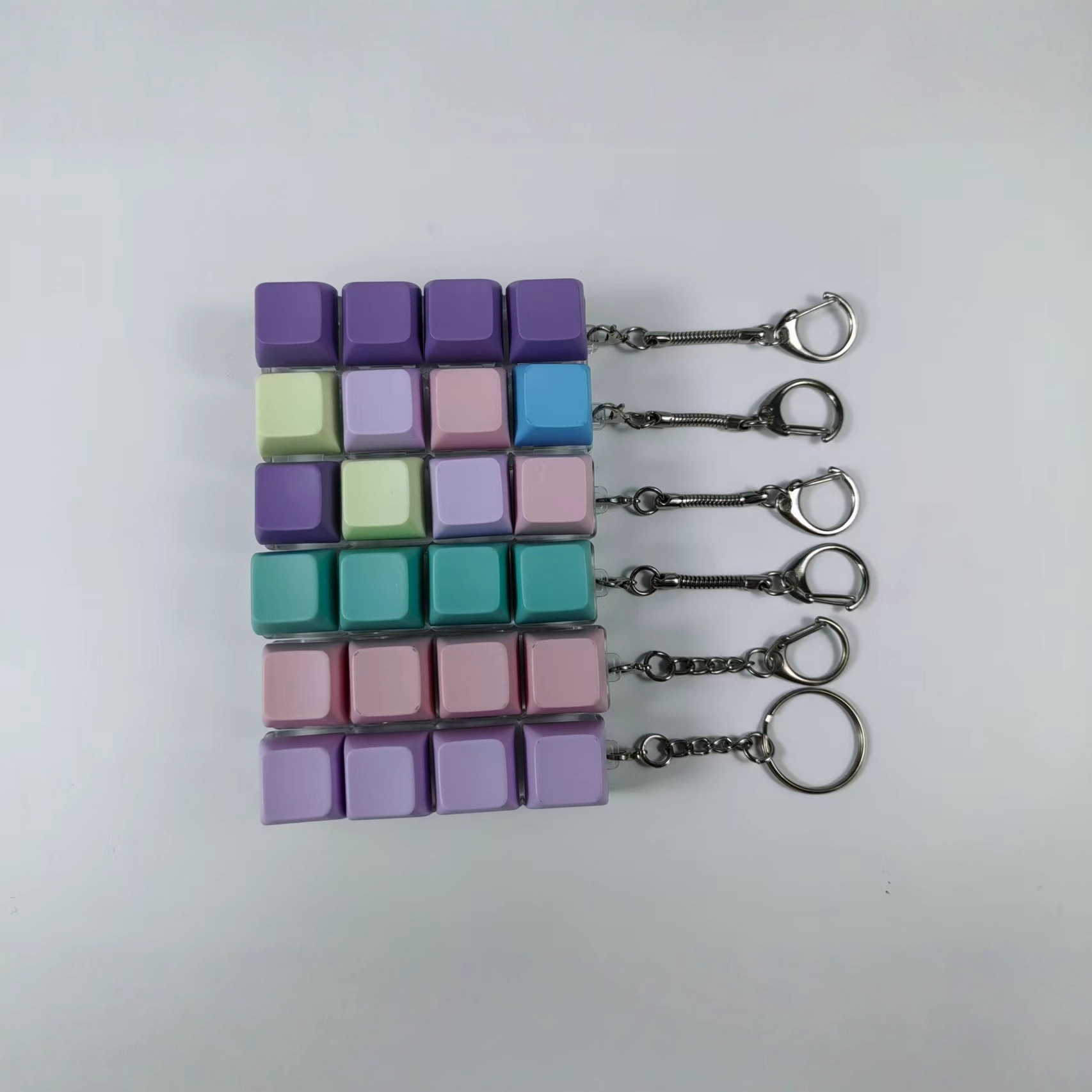 TEMU Fidget Keyboard Keychains, 2pcs Random Color With Chain, Finger Relax Fidget Toys, Focus Ring, Festival Gift For Adults