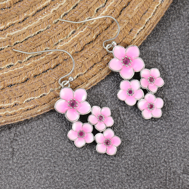 Image of 1 Pair Of Enamel Flower Pendant Earrings, An Elegant And Piece Of Jewelry For Women, Is Perfect For Wearing On Festivals And Weddings. A Versatile And Perfect Gift For Women
