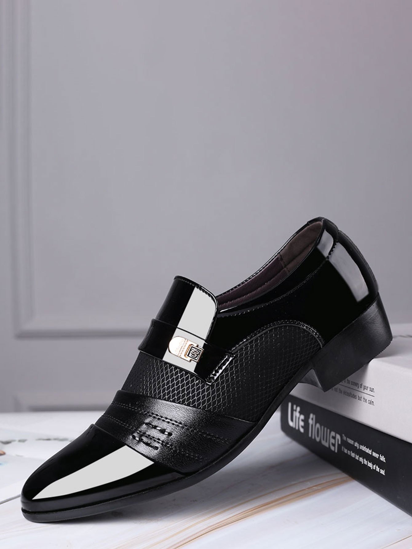 Business Casual Lace-Up Women'S Dress Shoes - Side View