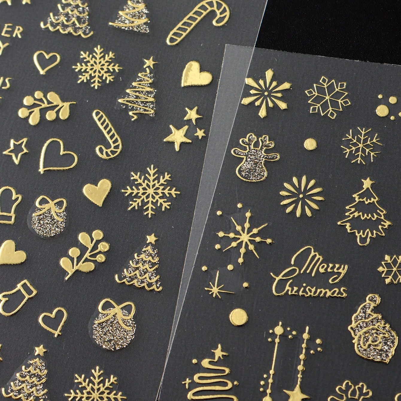 2pcs Golden Christmas Crystal Ball Winter Snowflake Tree Candy Art Stickers & Decals Cartoon Cute Elk New Year Holiday Nail Supplies Charms Decoration