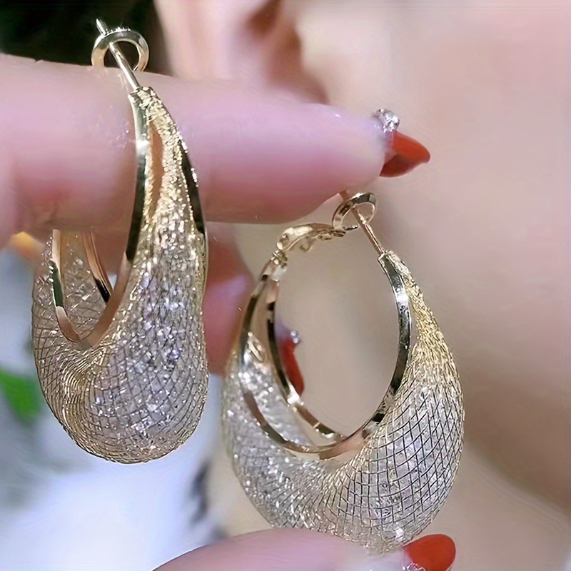 TEMU 2pcs Golden Mesh Earrings, Buckle -shaped Hollow Ear Circles, Women's Fashion Jewelry Additions, Without Battery
