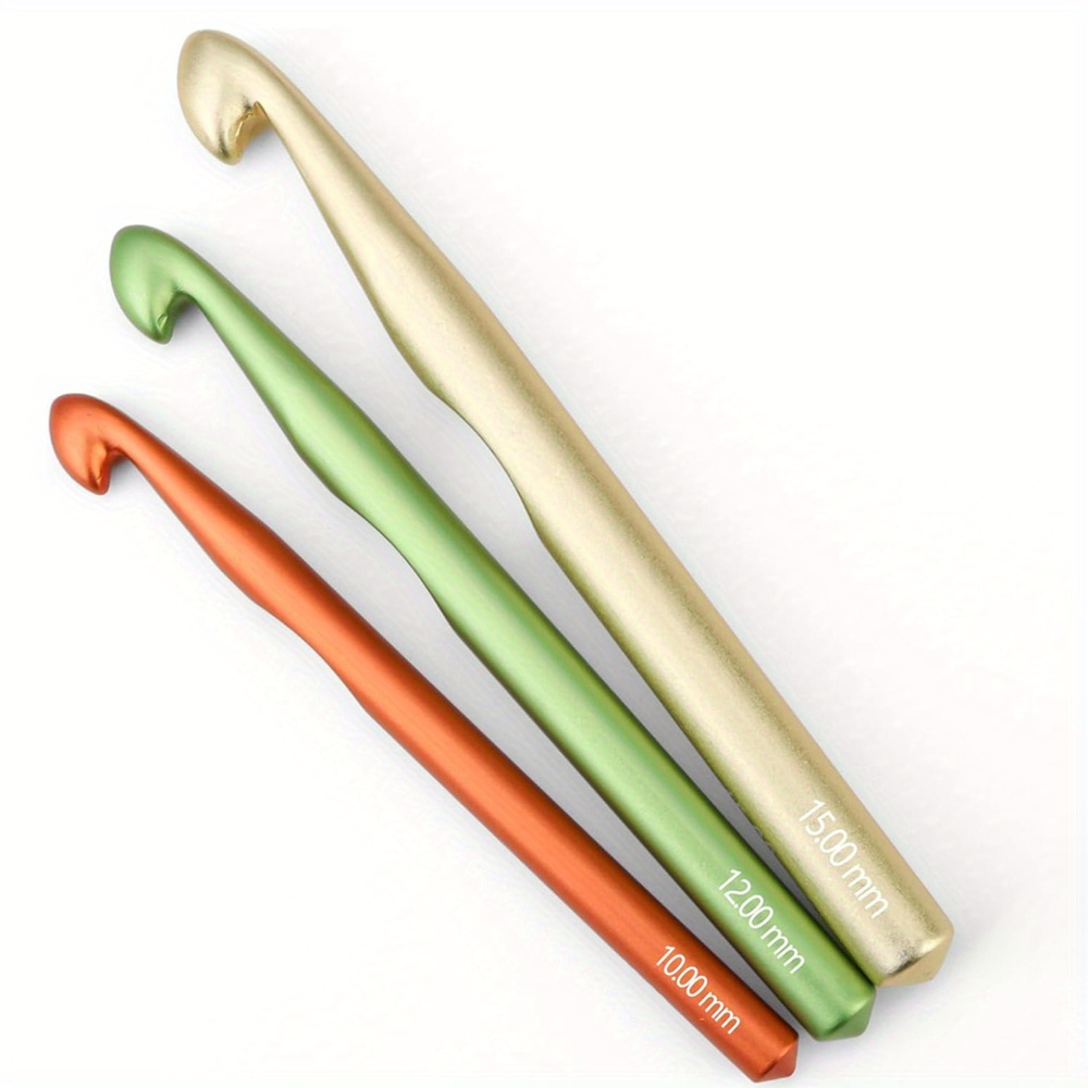 TEMU 3pcs Large Crochet Hooks Set, Aluminum Knitting Needles Kit Ergonomic Soft Handles Crochet Hooks Metal Matte Crochet Tool Set For Yarn -knitted