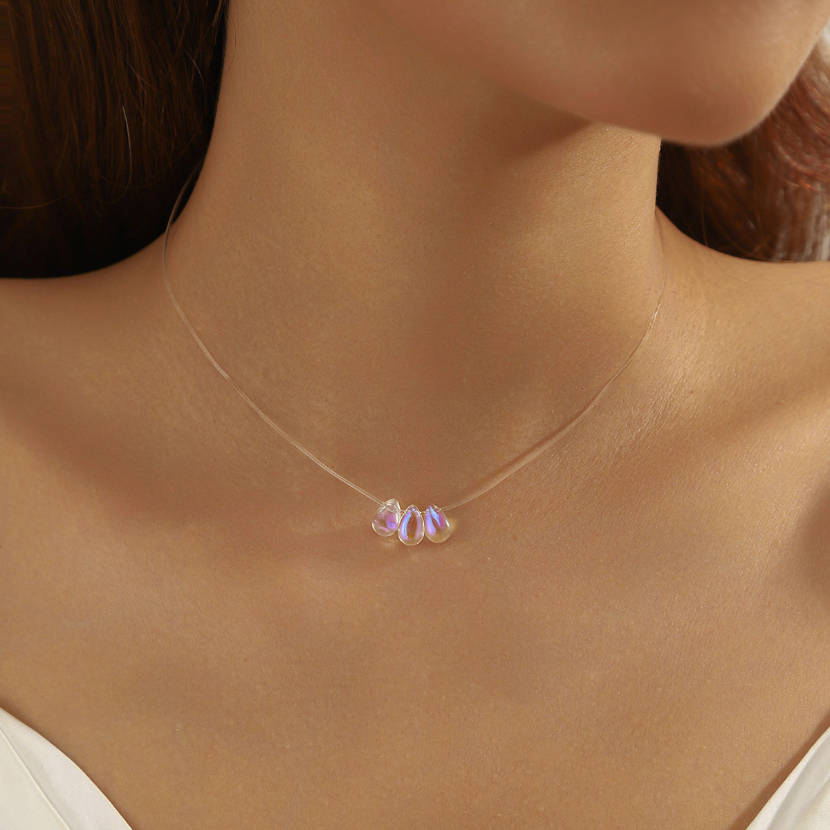 E-shop Damen-Halskette im böhmischen, klassischen, minimalistischen Stil, transparenter Tränen-Anhänger mit unsichtbarer Angelschnur,
