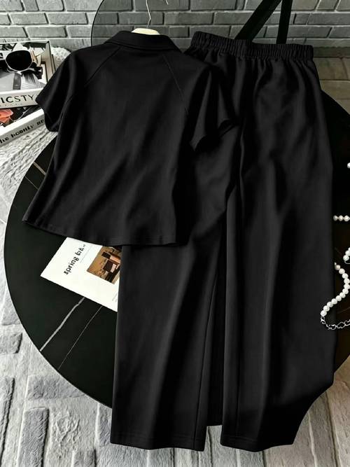stylish and versatile y2 fashion neck stripe ensemble