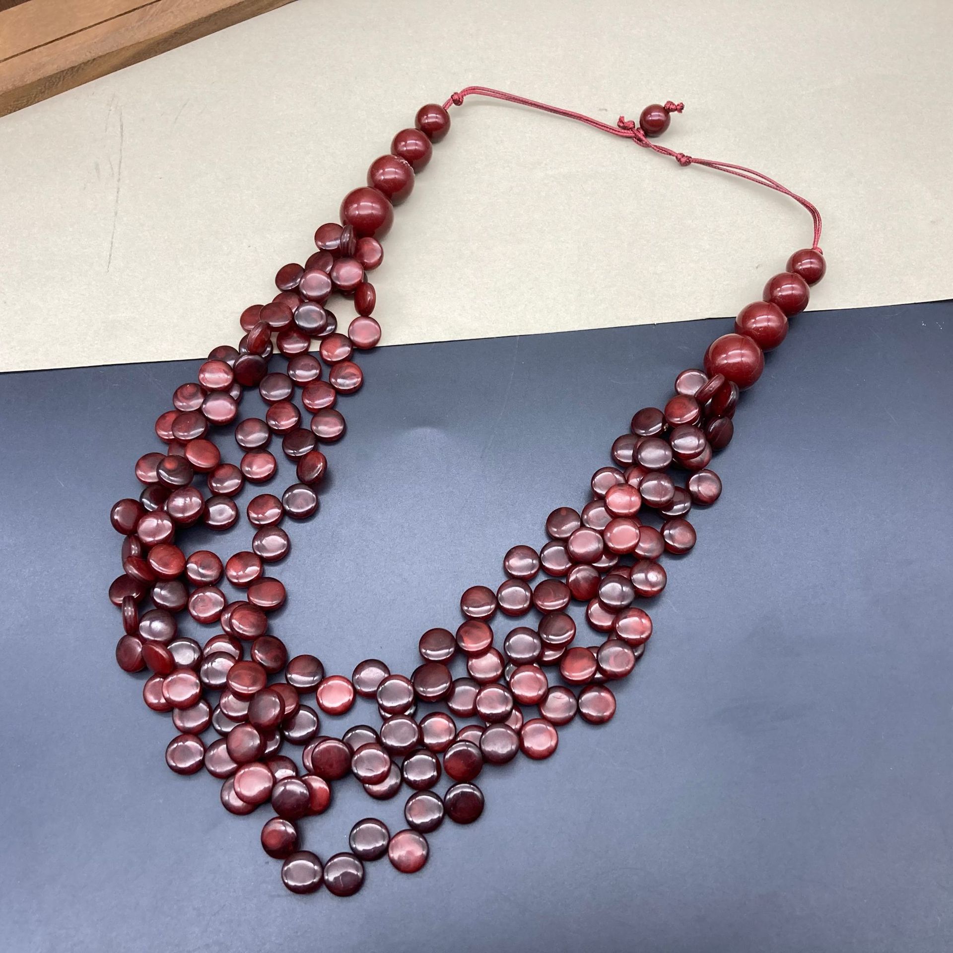 TEMU Western Fashion High-end Acrylic Necklace Geometric Sweater Chain Irregular Retro Accessory