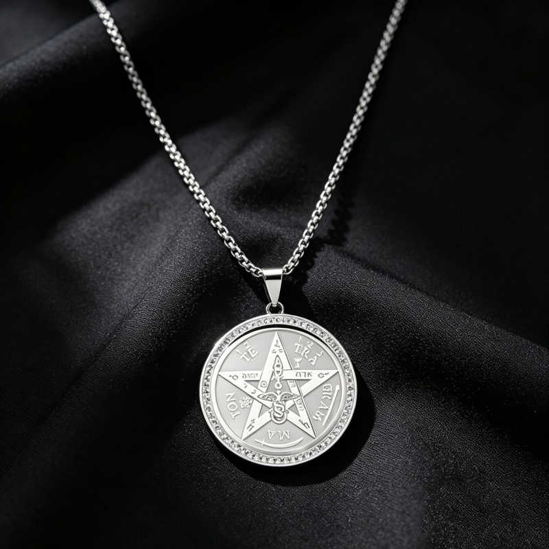 304 Stainless Steel Pentacle Witchcraft Necklace