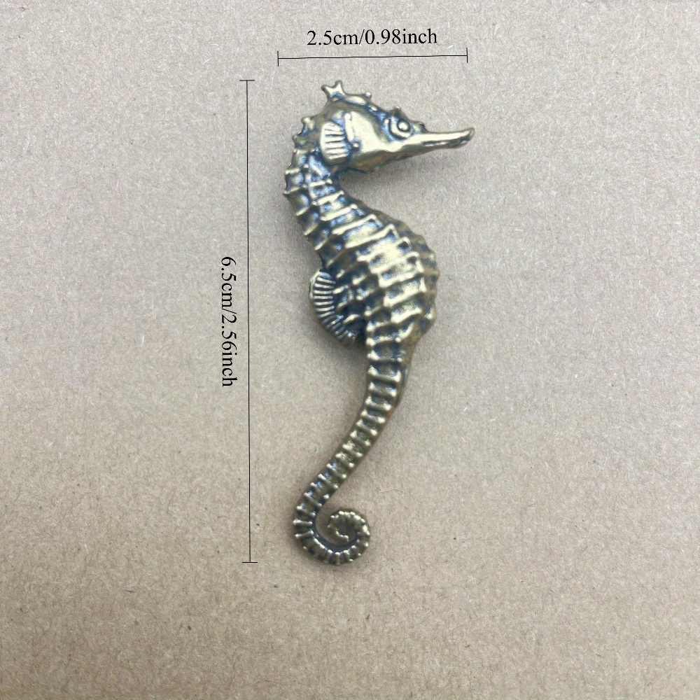 E-shop Vintage Messing Seepferdchen Figur - Elegante Marine Deko mit filigranen Muschel- & Schwanz, handgefertigtes Sammlerstück für Zuhause, Büro oder