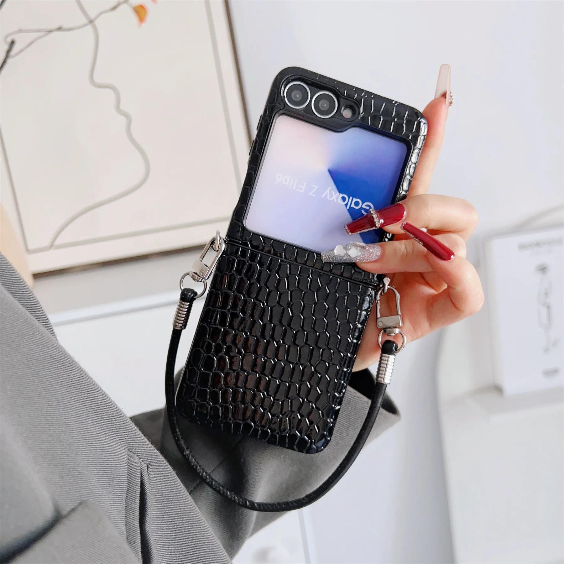 TEMU Étui téléphone : Coque de luxe noir rouge brillant motif alligator avec chaîne courte pour for Flip5 5G Zflip6 ZFlip7zflip7fe