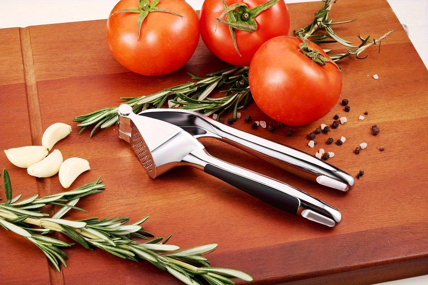 Stainless Steel Garlic Press - Ergonomic Handle, Rust-Resistant Zinc Alloy, Durable Kitchen Tool for Easy Garlic Crushing, Suitable for Fresh Garlic, Tomatoes, and Herbs, Garlic Crusher, Modern Kitchenware, Easy to Clean Material