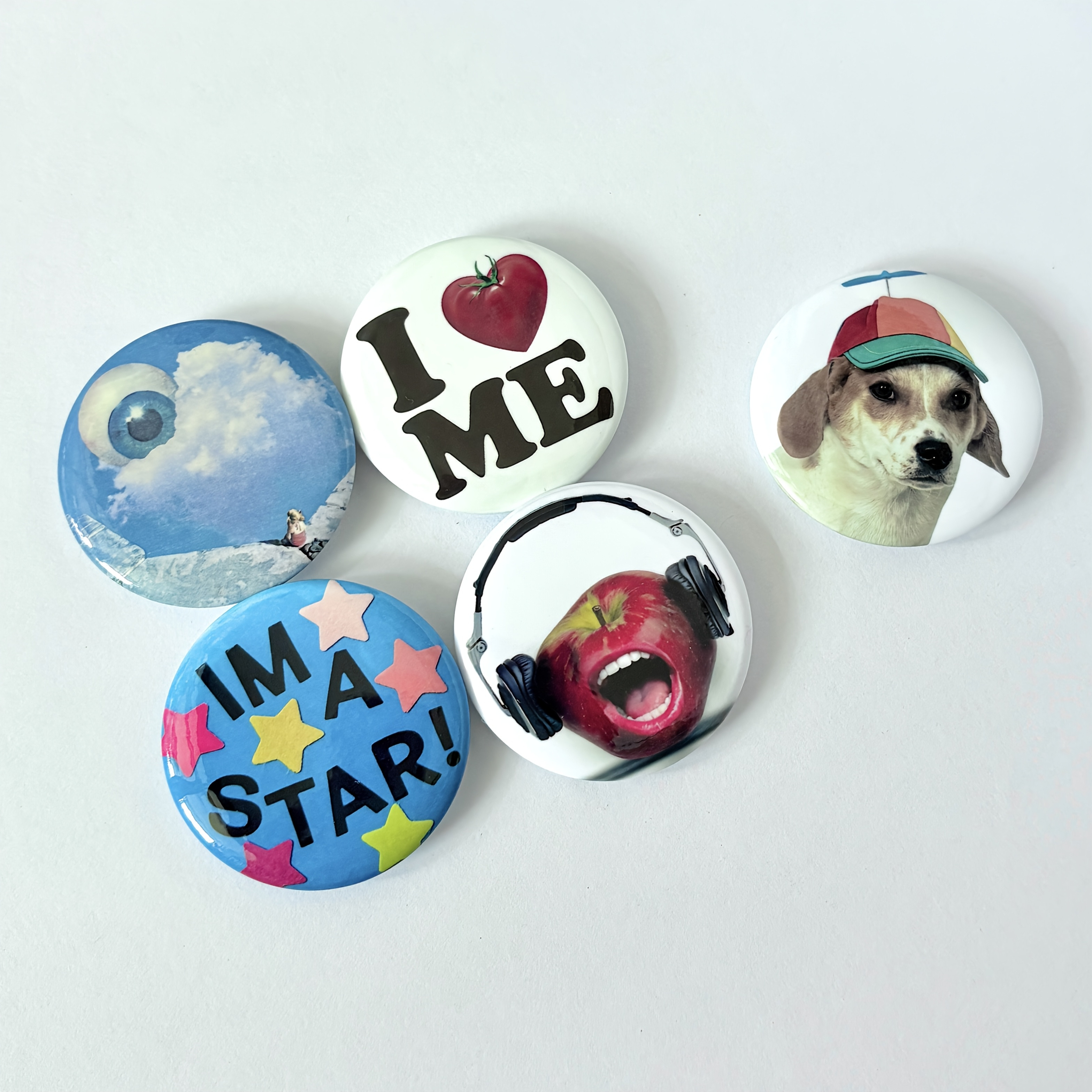 TEMU 5pcs Set, Fashionable Cute Fun Multi-style Brooch Pin Badge Set, Creative Quirky Bag Charm, Clothing Accessory, Backpack Decoration, Couple