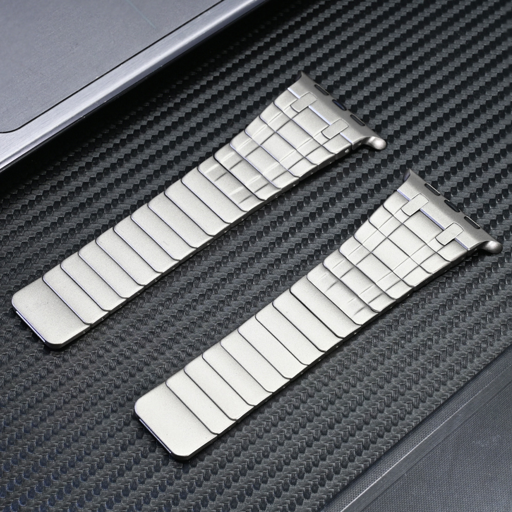 Luxury Stainless Steel Magnetic Strap for Apple Watch Ultra 2, 49mm & iWatch Series 9-5 SE - Sleek Bracelet Design with Secure Clasp and Textured Grip, Apple Watch Strap