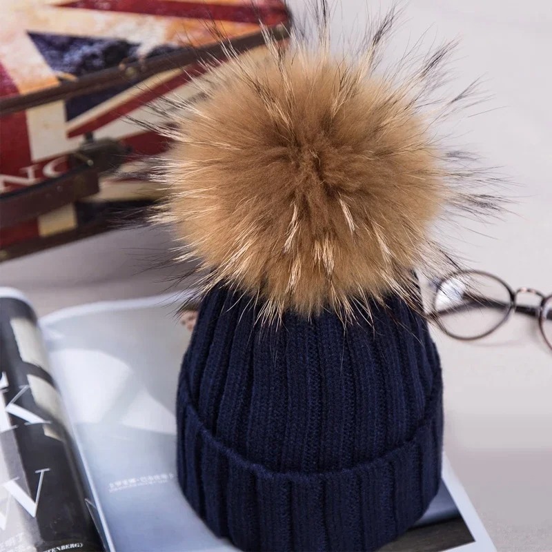 Korean-style Solid Color Winter Hat With A Rolled Edge, Designed For And Ear Protection While Riding