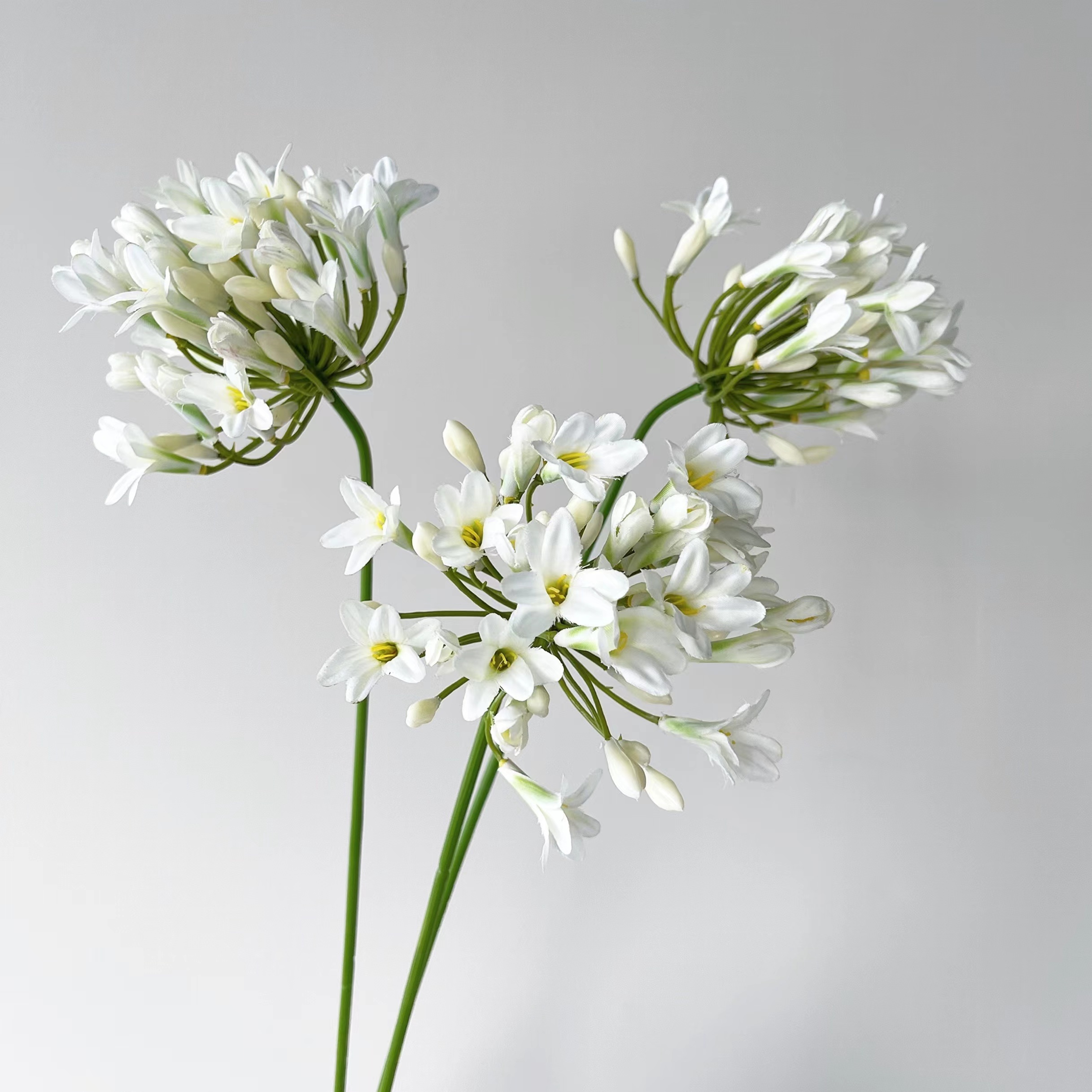 Set Of 3 Artificial Lily With Extended Stems, Perfect For Wedding Arrangements, Home Decoration, And Valentine's Day Floral Accents, Christmas Decor, Halloween Decor