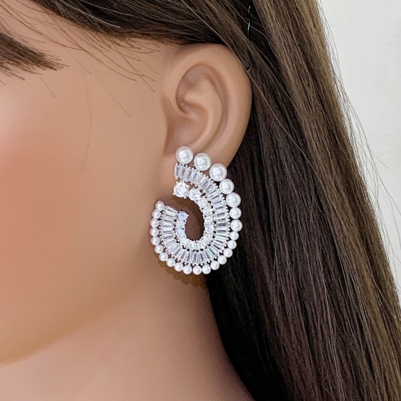 Women's Blingbling Micro Paved Synthetic Zirconia Stud Earrings