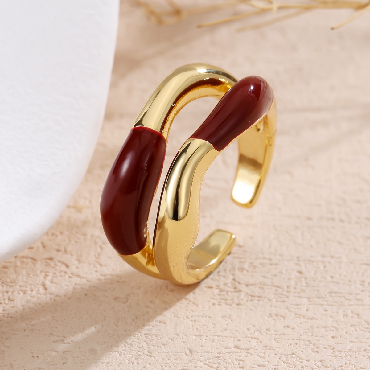 TEMU 1pc, European And - Copper - Vintage Color-block Enamel Drip , Niche Curved Color-block Glossy Adjustable Versatile - Fashion Ring, Suitable For