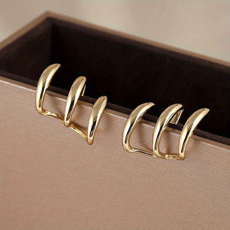 Dazzling Claws & Delicate Earrings Set