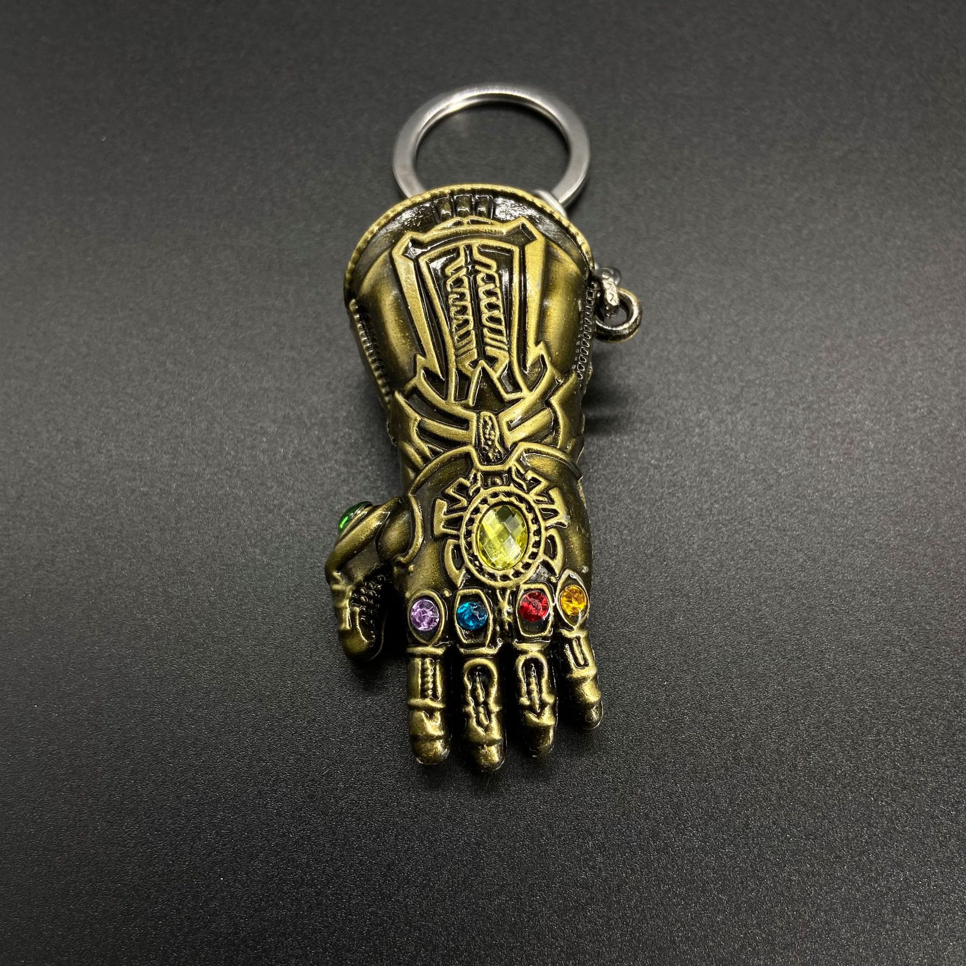 TEMU Portachiavi di Marvel Avengers Infinity War, Piccolo Ciondolo Regalo, Portachiavi da , Catena per Chiavi