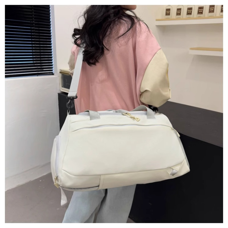 Gran Capacidad Bolsa de Gimnasio y Viaje - Convertible en Mano, Hombro o Mochila con Cierre de Cremallera - Equipaje Ligero y Duradero para Mujeres/Hombres, Negocios, Vacaciones, Yoga, Gimnasio - Compartimento Principal Espacioso & Organizador Frontal - Bolso Diario, Escapada de Fin de Semana, Diseño Minimalista, Correas Ajustables, Tote Portátil, Para Viajeros Frecuentes, Equipo Deportivo, Versátil, Costuras Reforzadas, Estilo Activo