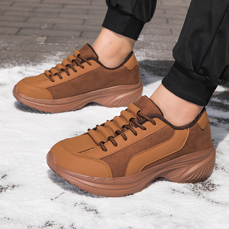 Winter Wide-Toe Insulated Sneakers