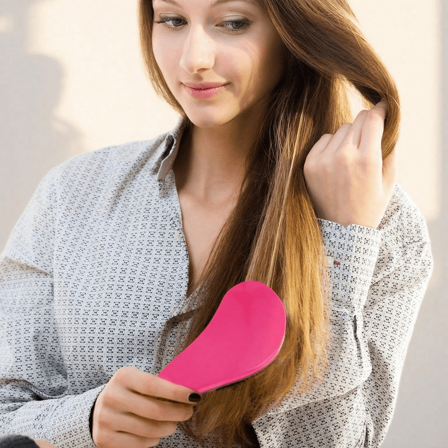 1 Cepillo Desenredante para el Cabello - Alisa el Cabello Enredado - El Mejor Peine para Hombres y Mujeres - Apto para Cabello Seco y Húmedo, Accesorio de Viaje Esencial, Herramienta de Estilismo, Cuidado del Cabello, Diseño de Mango Elegante, Cerdas de Plástico Duraderas