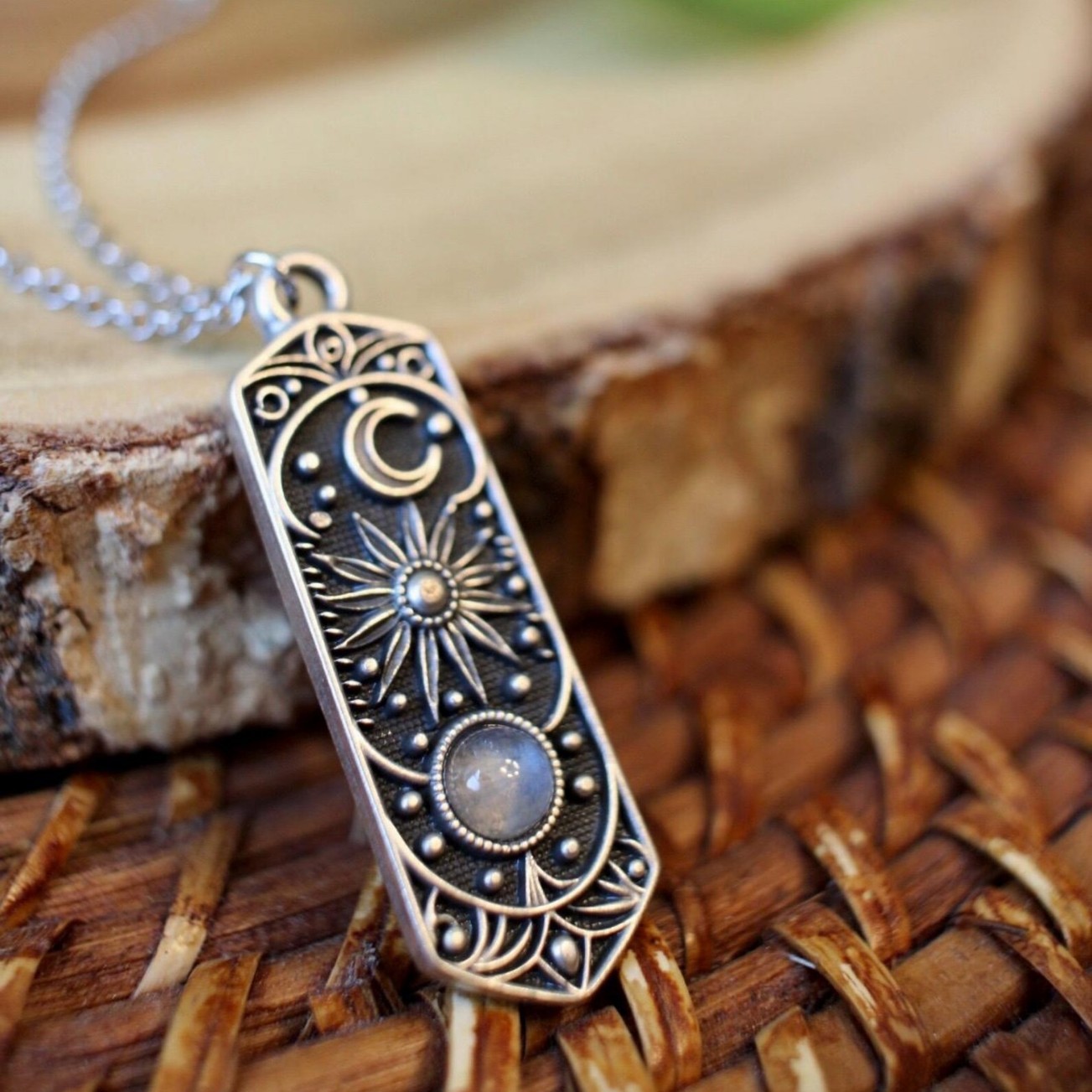 TEMU 1pc Collier avec Pendentif Ciel Lune Étoile, Style Rétro, Idéal pour , Anniversaires et Autres Occasions Spéciales, Pierres , Ajoute un Charme