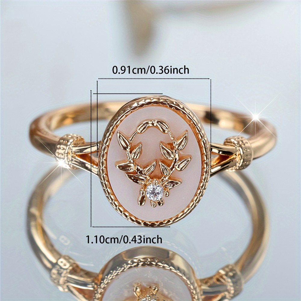 Women's Elegant Golden Leaf Floral Ring, Luxurious Wedding Band