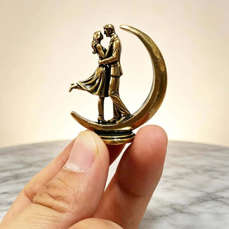 TEMU statuetta decorativa creativa di , mini statua di sulla luna, decorazione per la casa, artigianato in metallo a , regalo per le feste
