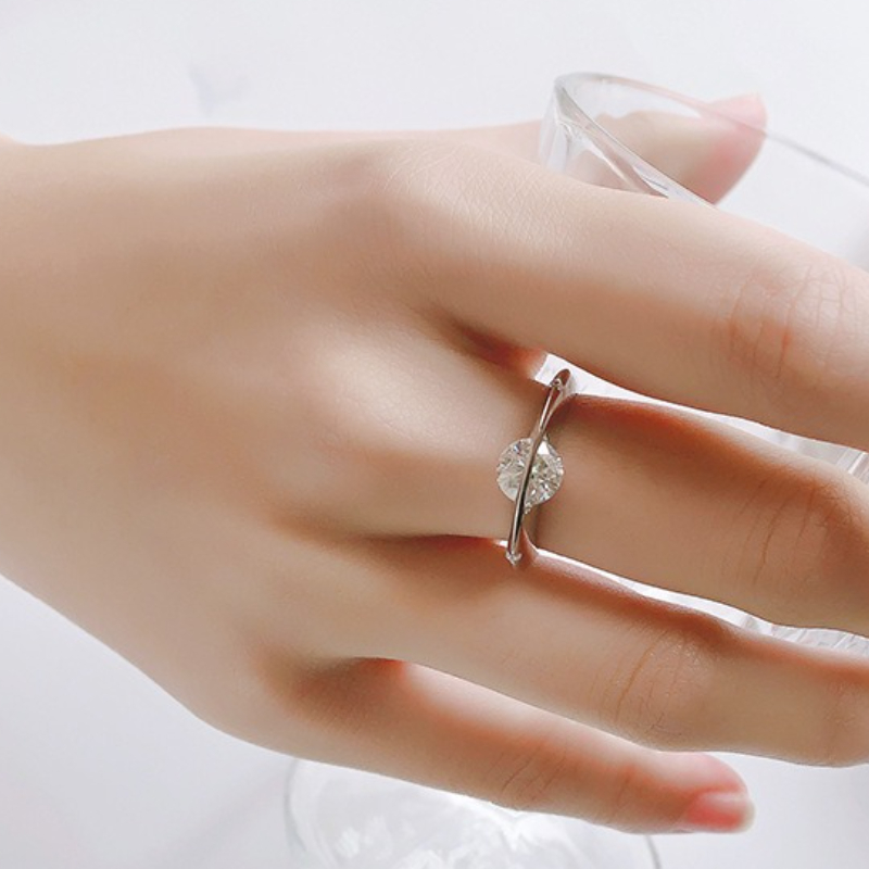 Image of 1 Carat Moissanite 925 Silver Ring | Elegant Vintage Style, Platinum Plated, Ideal For Wedding, Banquet, And Holiday Gifts, Includes Gift Box