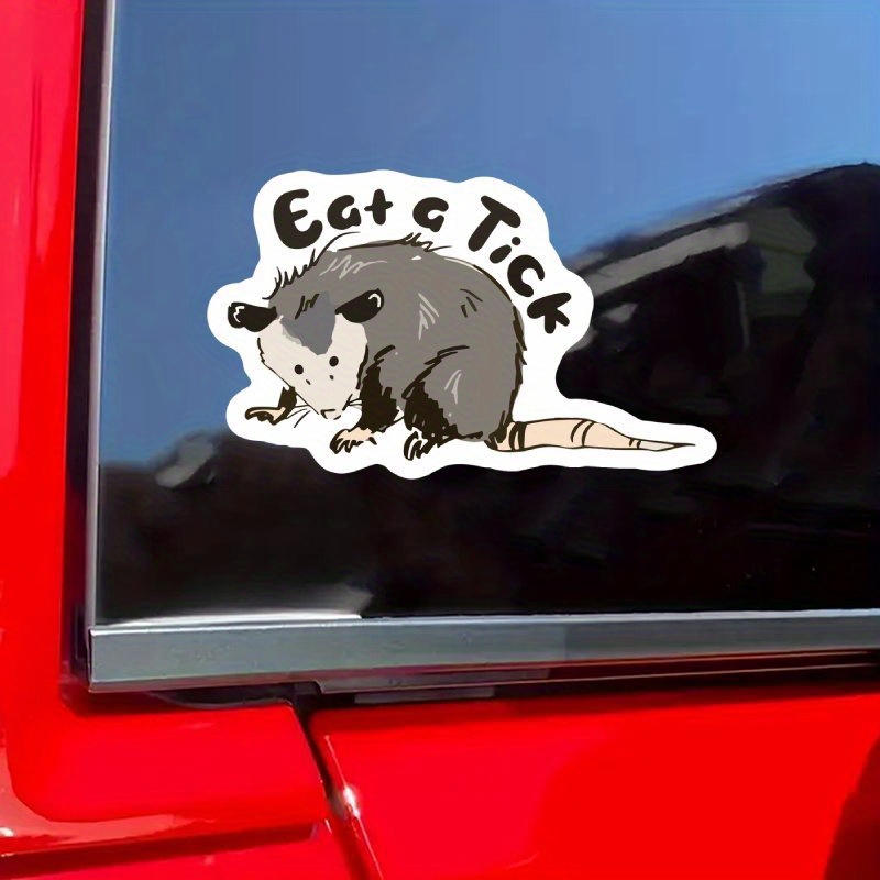 

[1pc Humorous Possum Car Decal] Vinyl Possum Car Decal, "eat A Tick" Humorous Animal Graphic, Weather-resistant Synthetic Paper Decal For Vehicle, Laptop, Water Bottle & Motorcycle