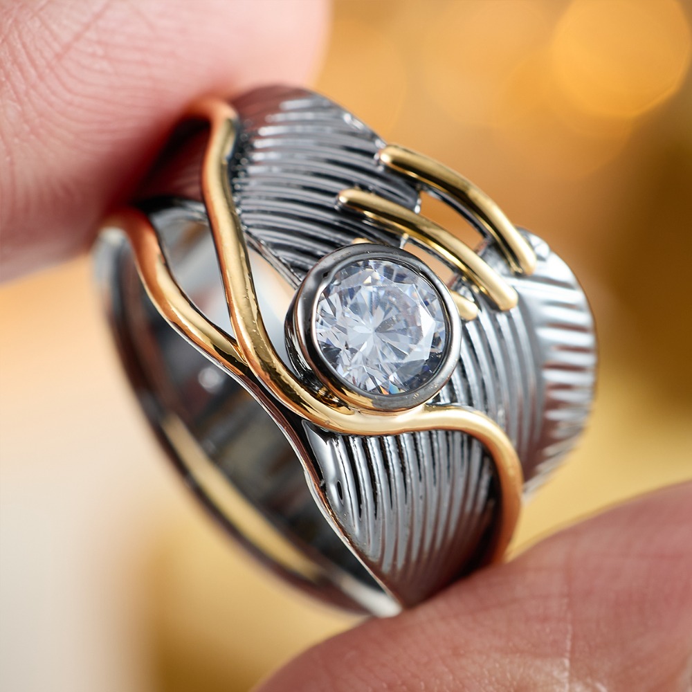 Women's Retro Contrasting Color Fashionable Ring
