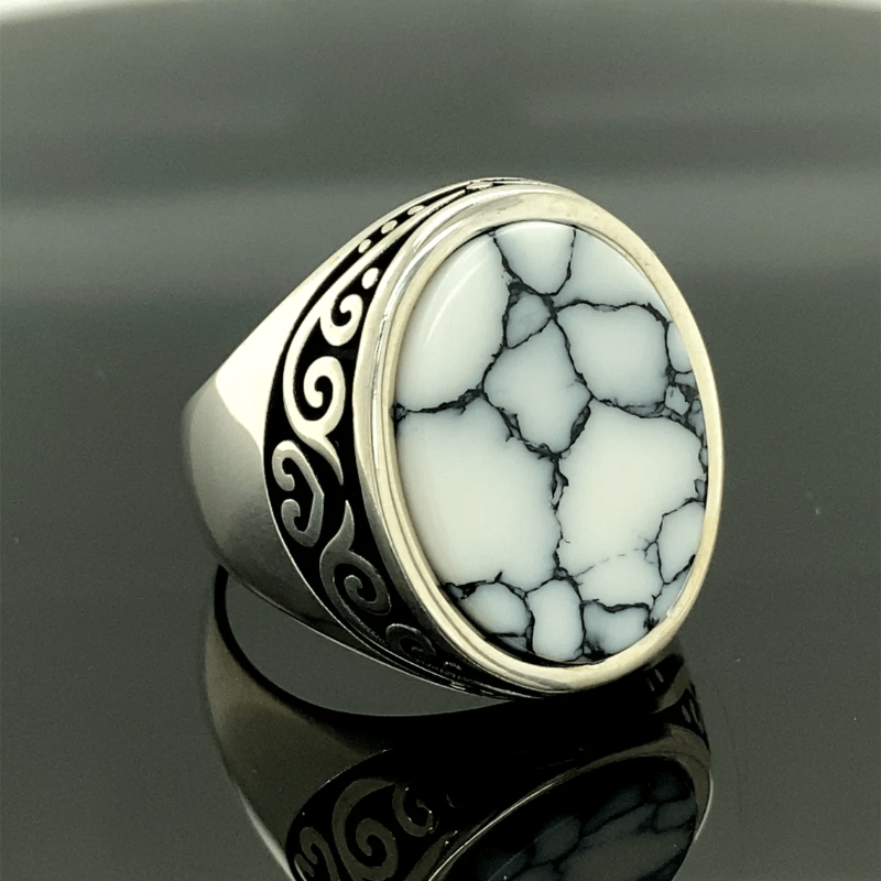 

Inlaid Outfits Suitable For Men And Women A Suitable