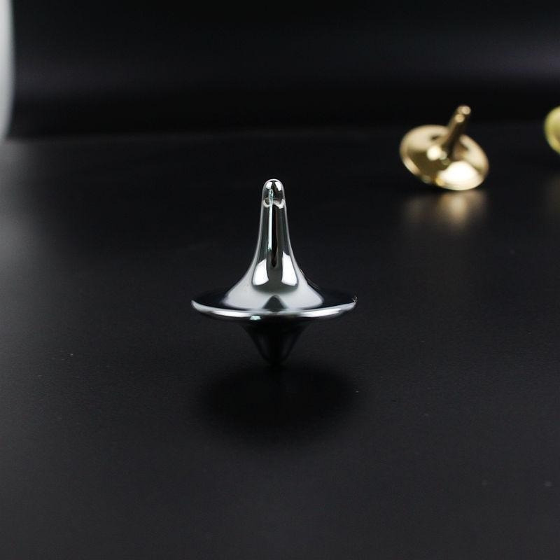 Stainless Steel Gyroscope Handheld Toy - Random Punching & Mixed Colors